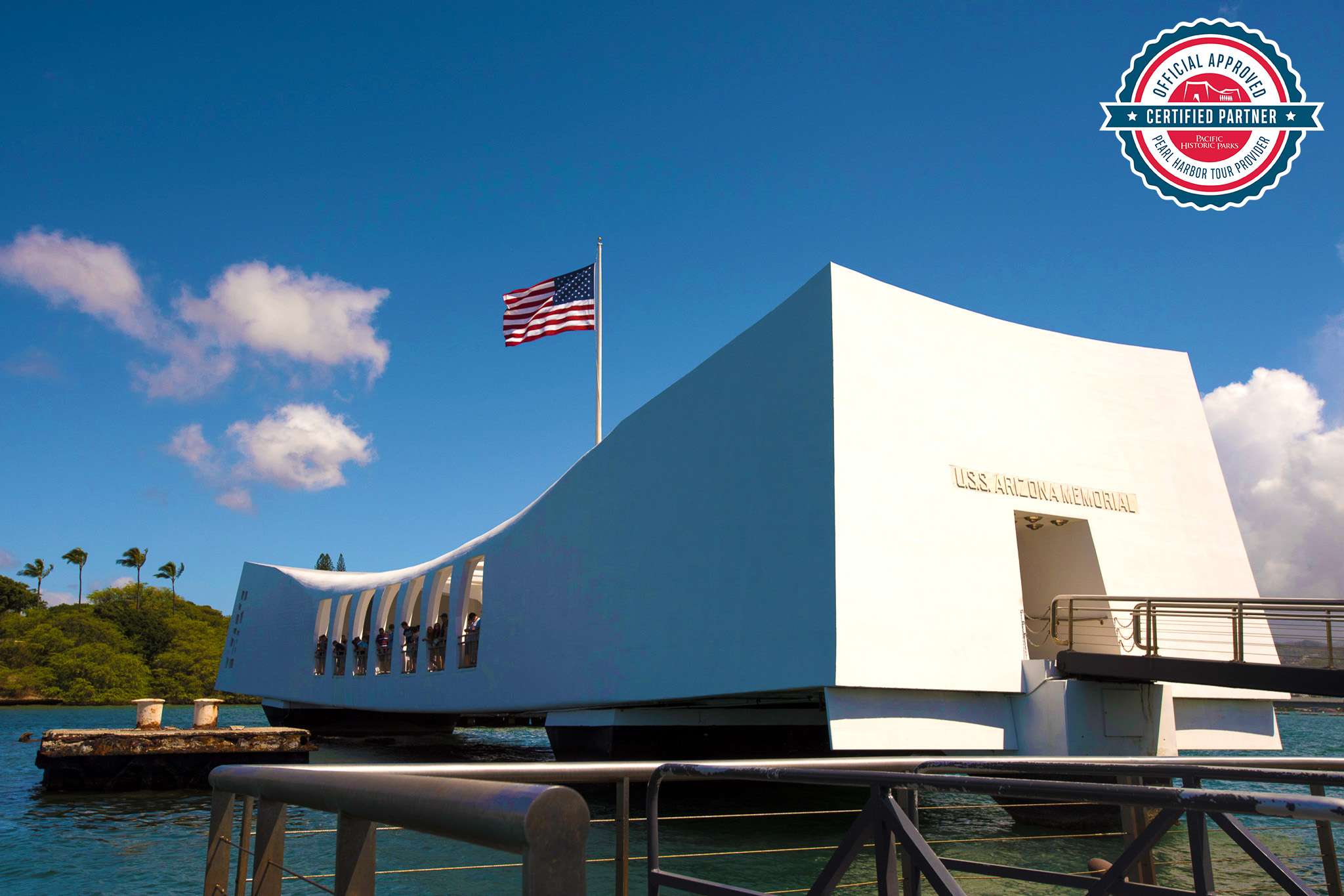 Tour della città di Oahu, Pearl Harbor, Memoriale dell'Arizona e Honolulu - Hizvo