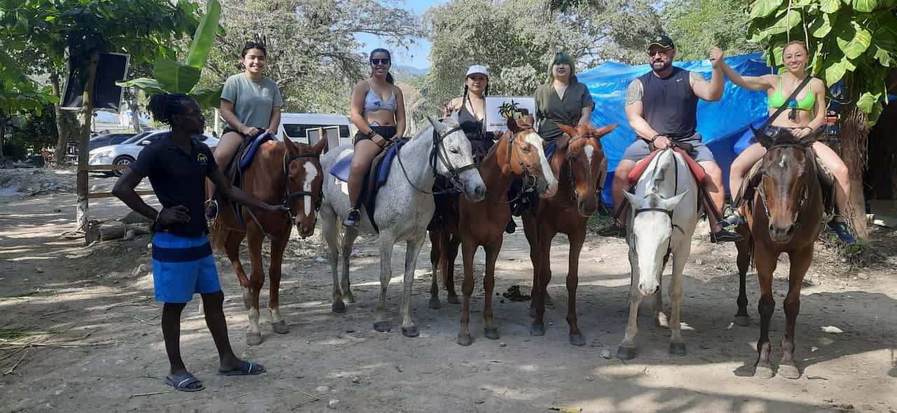 Horseback Ride, Blue Hole, Dunn's River and Tubing Tour - Hizvo