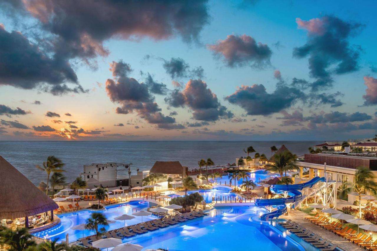 Navette privée Moon Palace Nizuc Cancun vers l'aéroport CUN - Hizvo
