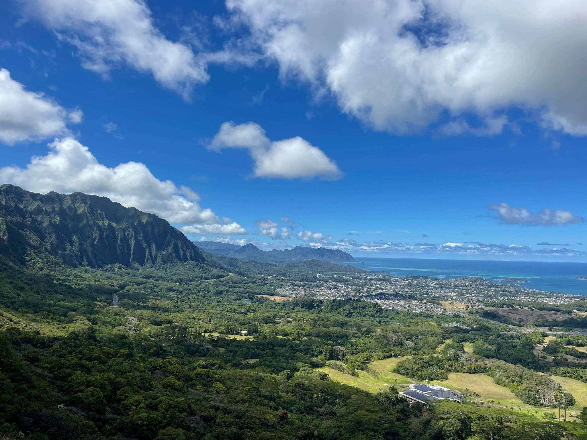Oahu, escursione alle cascate nascoste delle Hawaii e tour in spiaggia - Hizvo