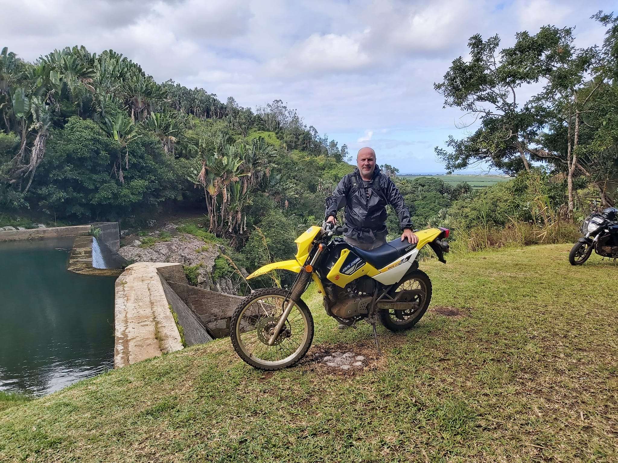 Mauricio, excursión de un día en motocicleta de carretera - Hizvo