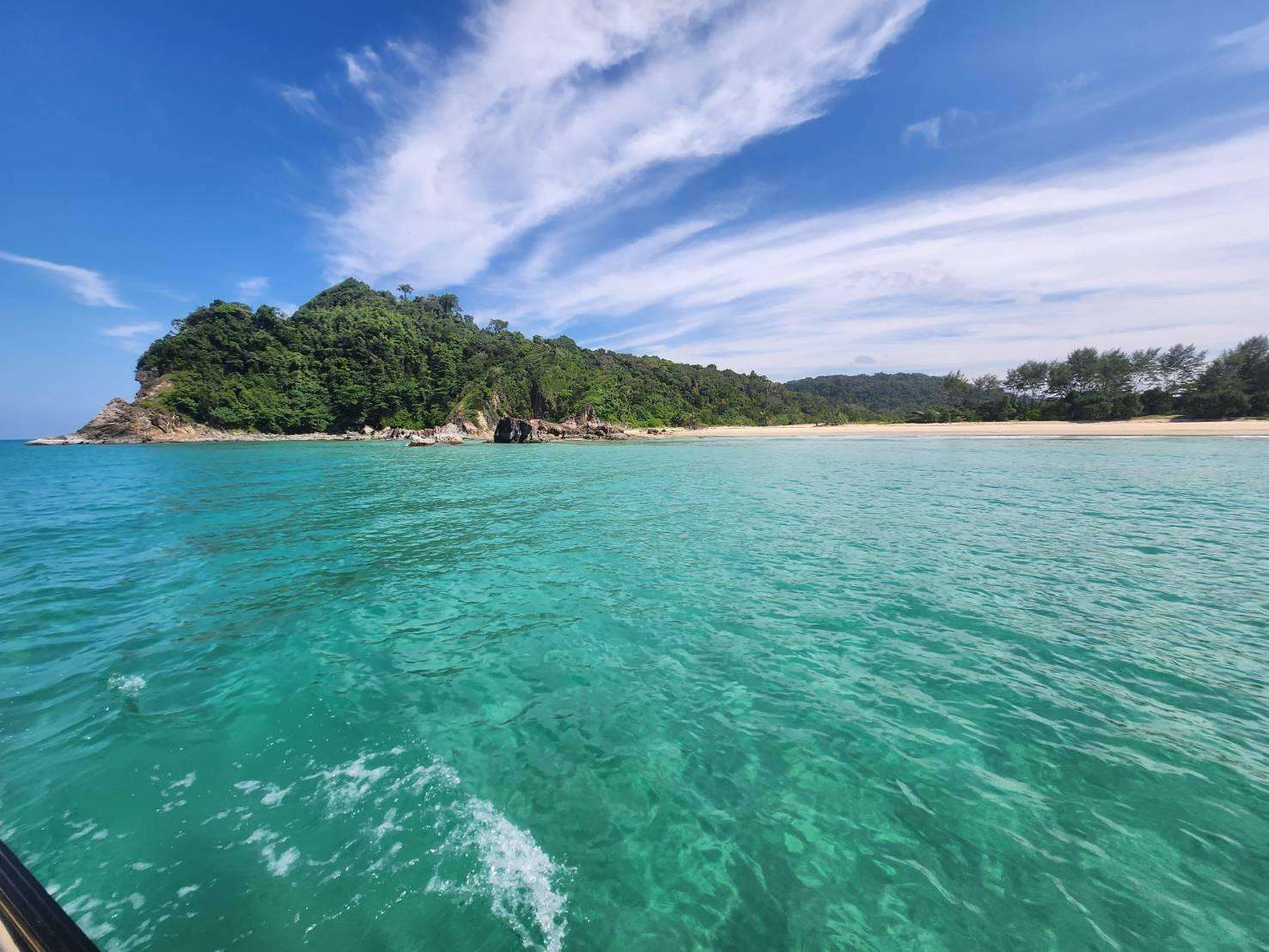 考拉克 (Khao Lak)、考纳雅克 (Khao Na Yak) 观光和浮潜小团 - Hizvo