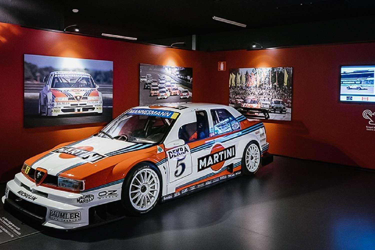 Turin, 24/48-Hour Hop-On Bus & National Automobile Museum - Hizvo