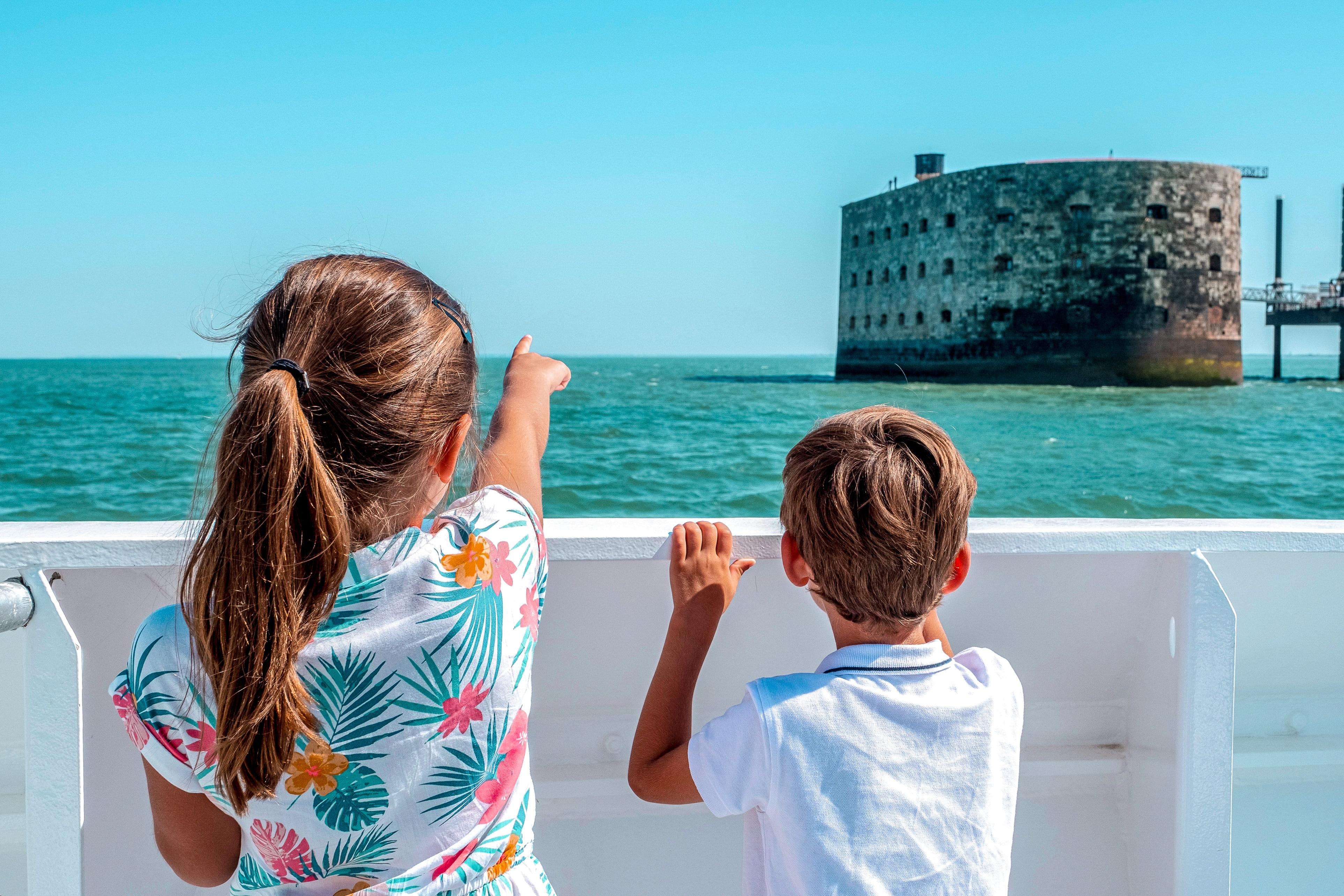 La Rochelle, Boat trip to Fort Boyard (2h00) - Hizvo