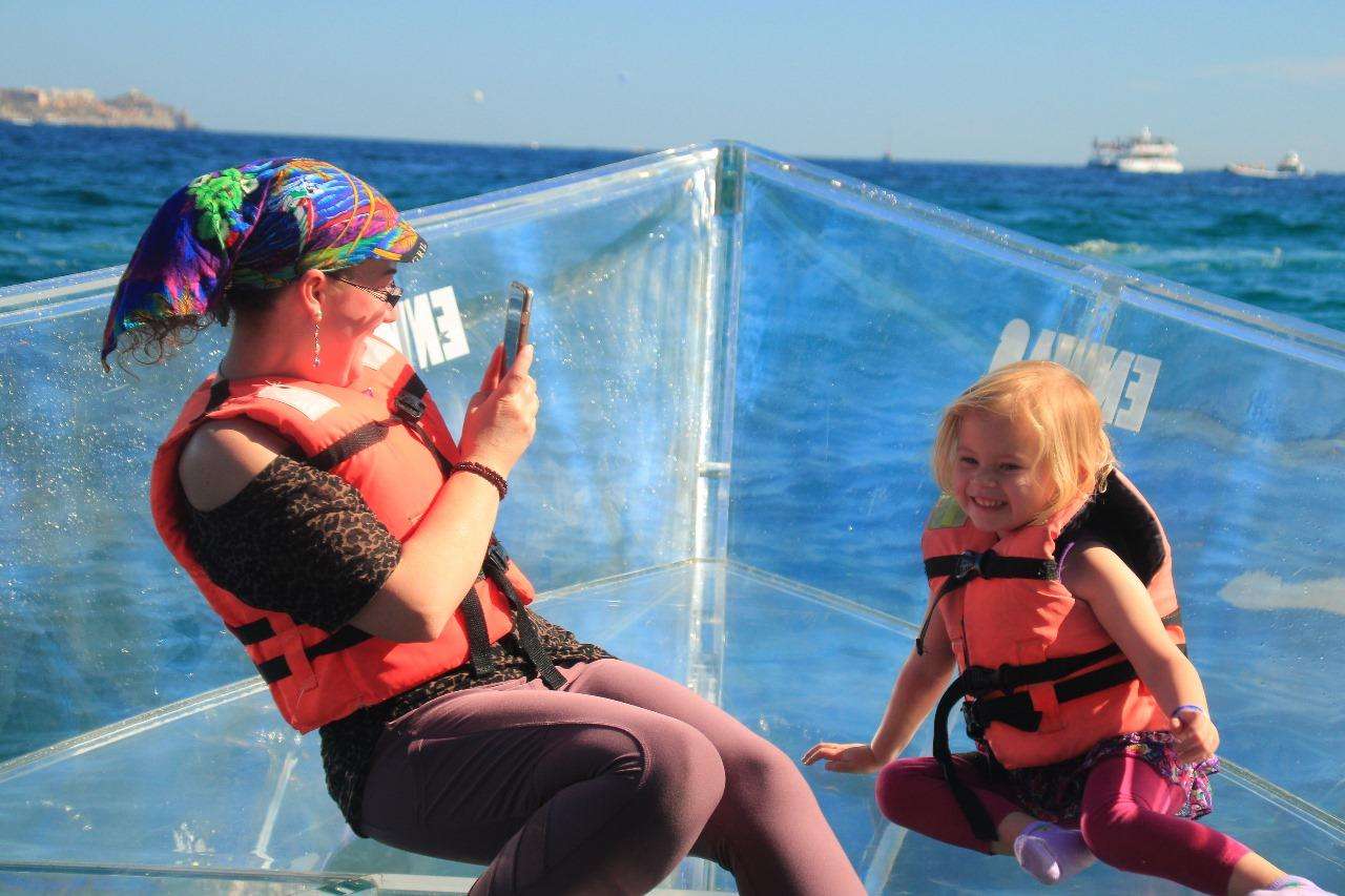 Tour Los Cabos al Arco en Barco Transparente - Hizvo