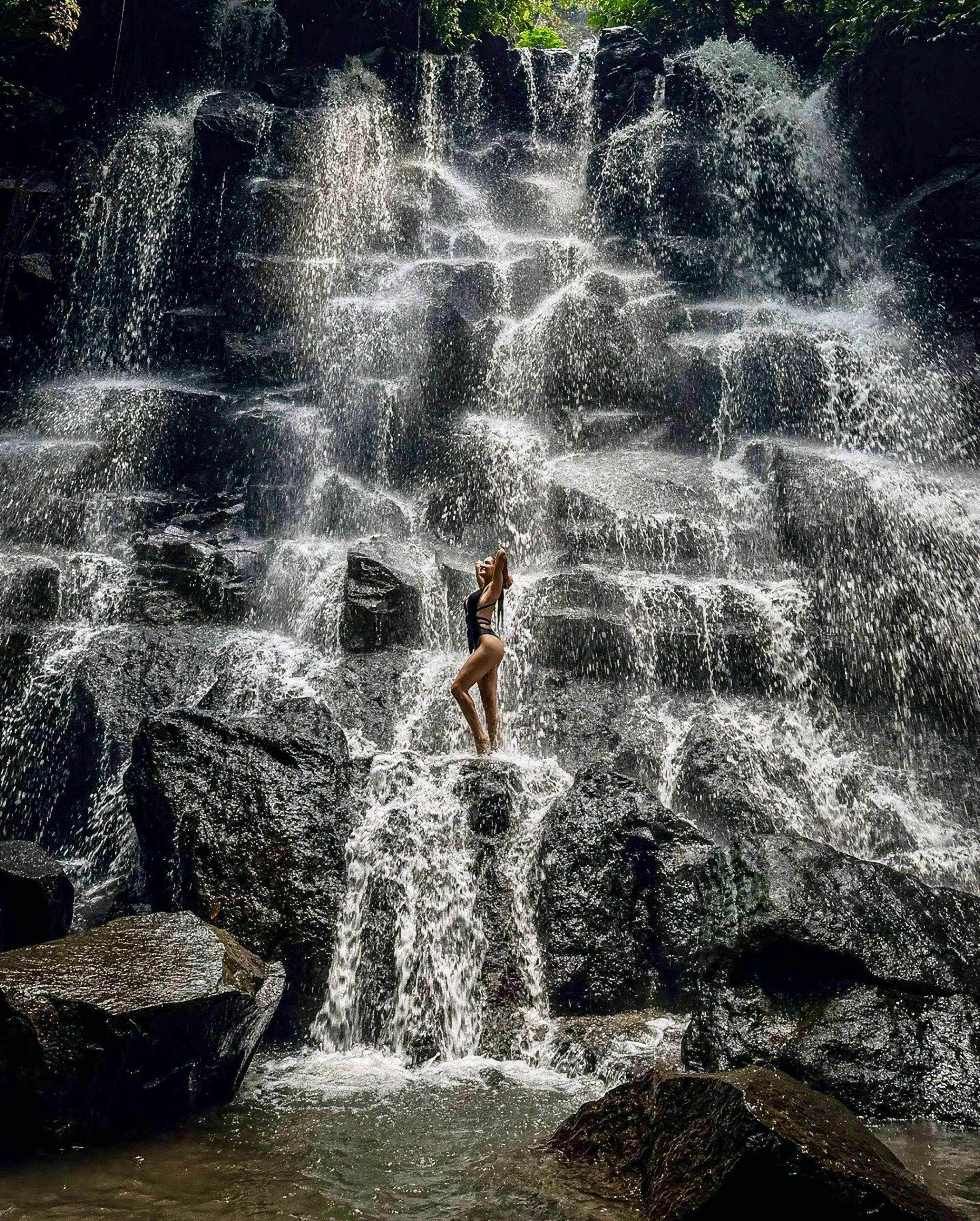 Ubud, cascades de Kanto Lampo, balançoire dans la jungle, terrasse de riz - Hizvo