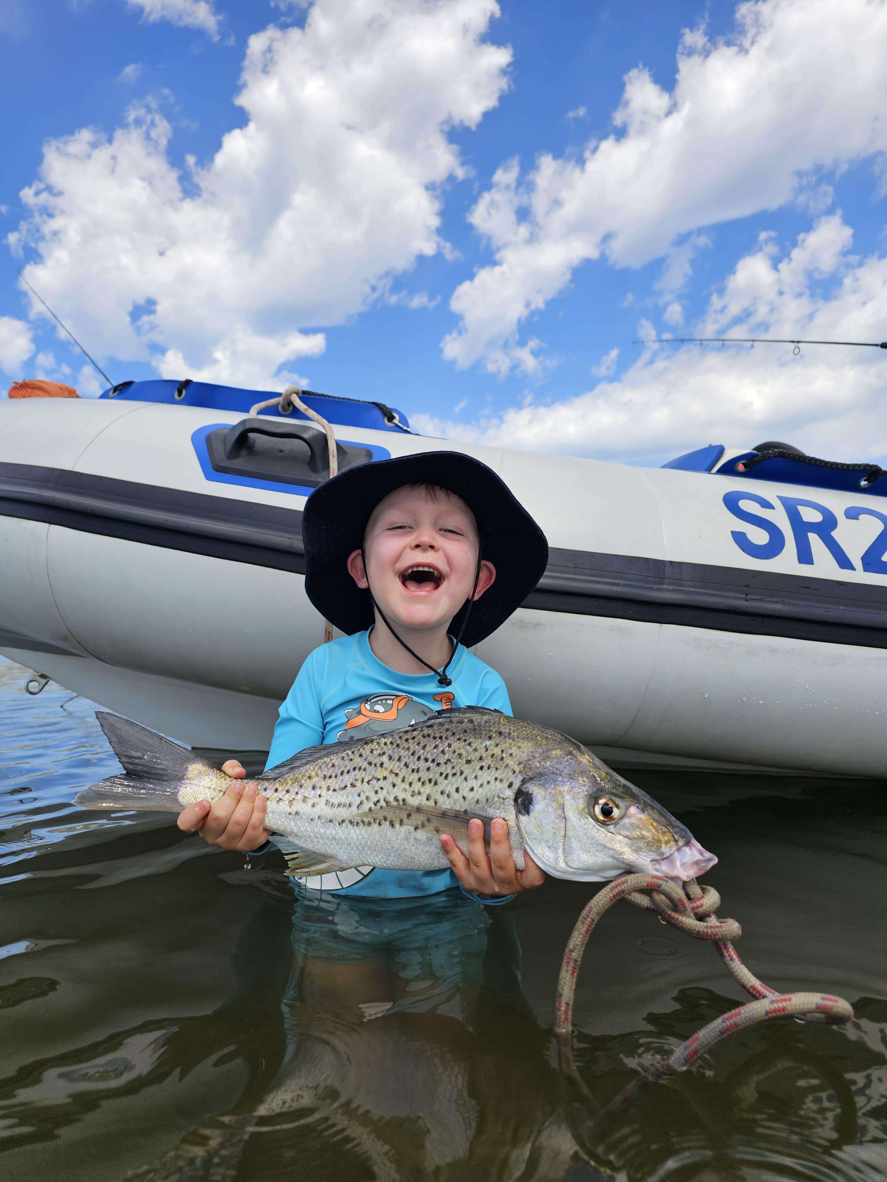 Knysna, viaje de pesca al estuario con guía y equipo - Hizvo