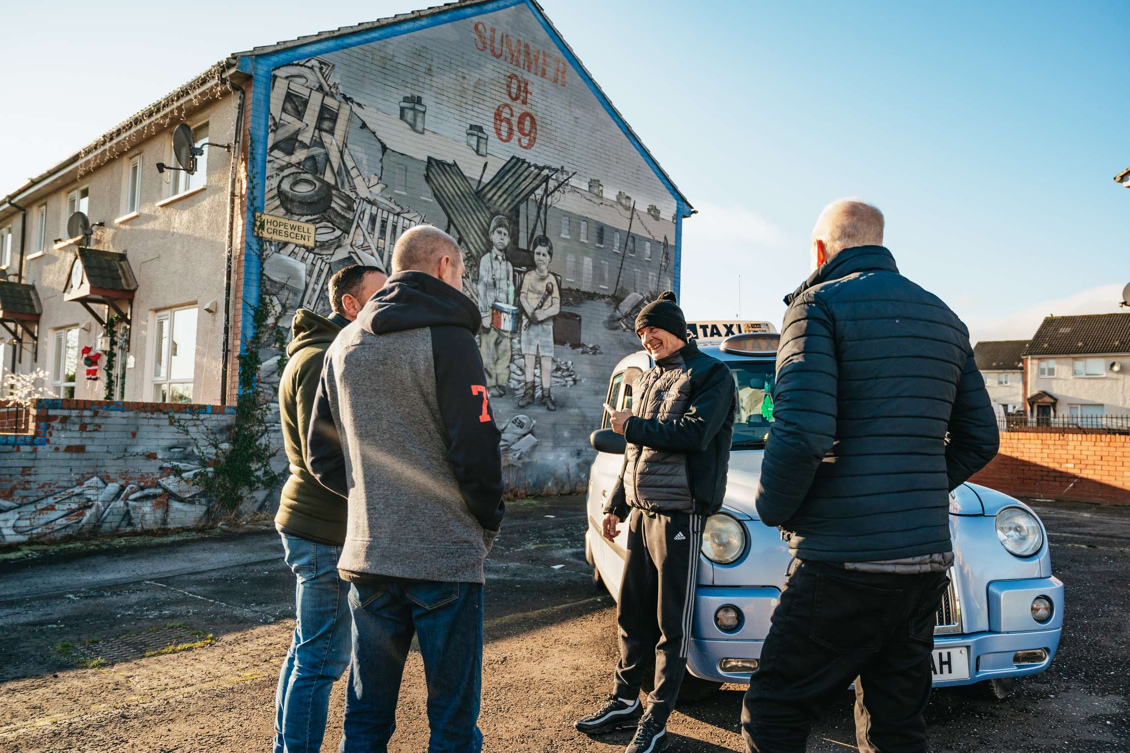 Belfast, tour privato in taxi nero di 1 ora e mezza - Hizvo
