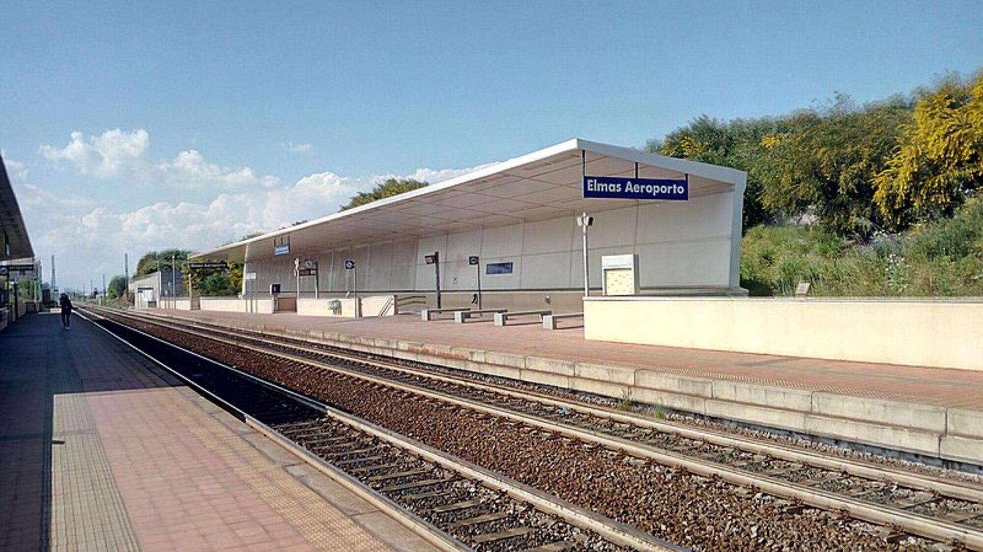 Cagliari, Zugticket für die Fahrt zwischen Flughafen und Stadt - Hizvo