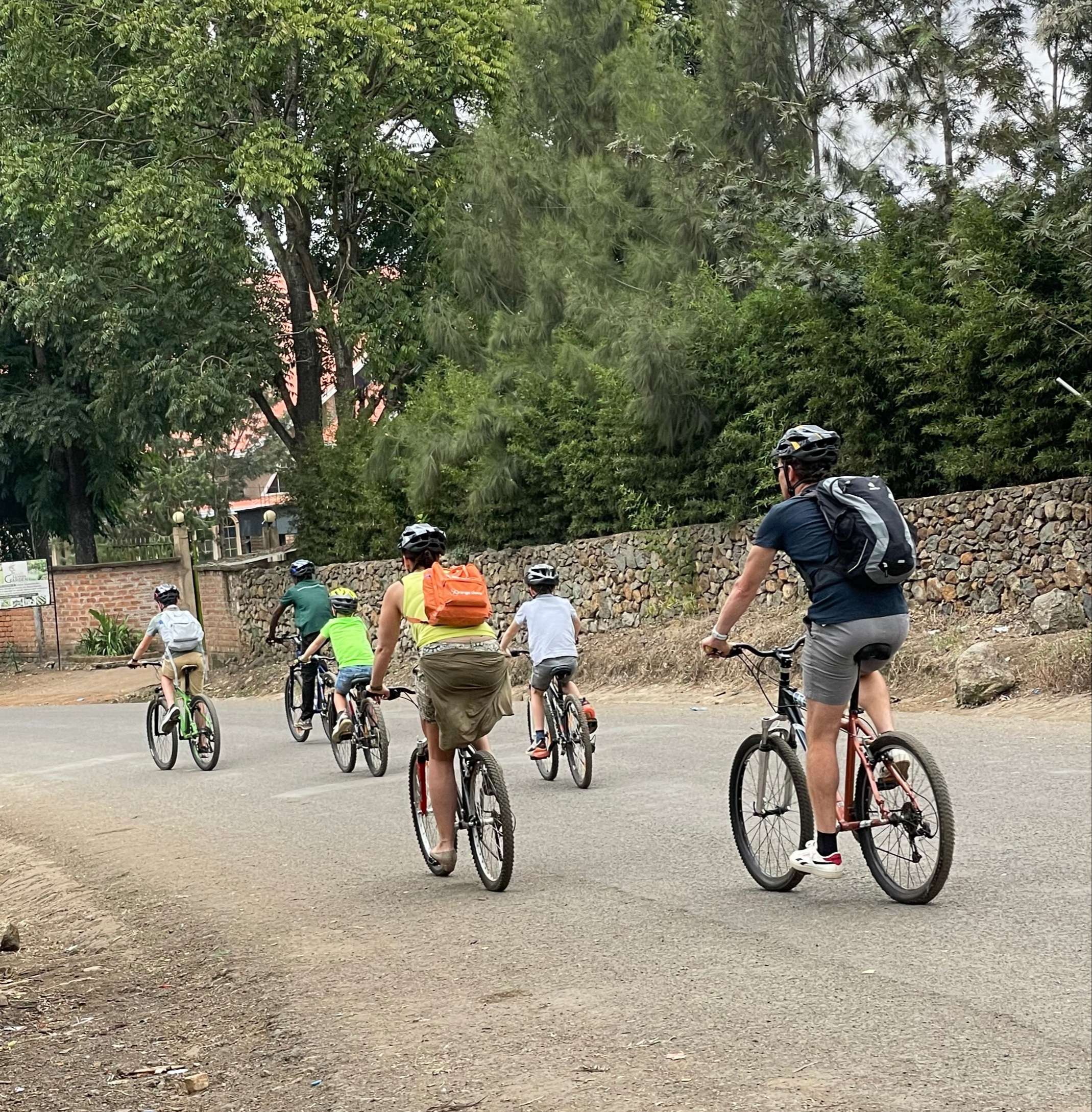 Visite guidée en VTT à travers le village d'Arusha - Hizvo