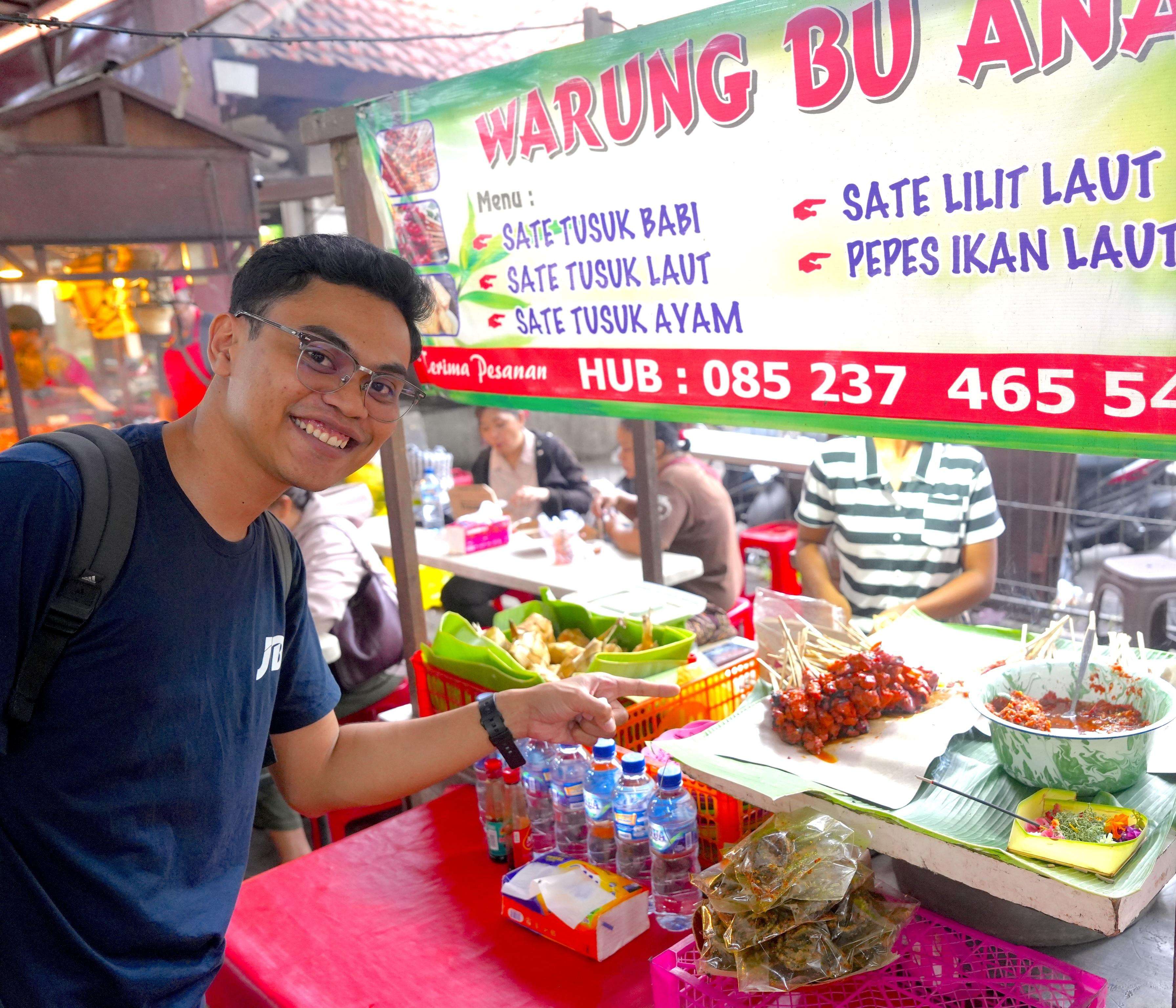 Bali, passeio noturno privado a pé com experiência culinária - Hizvo
