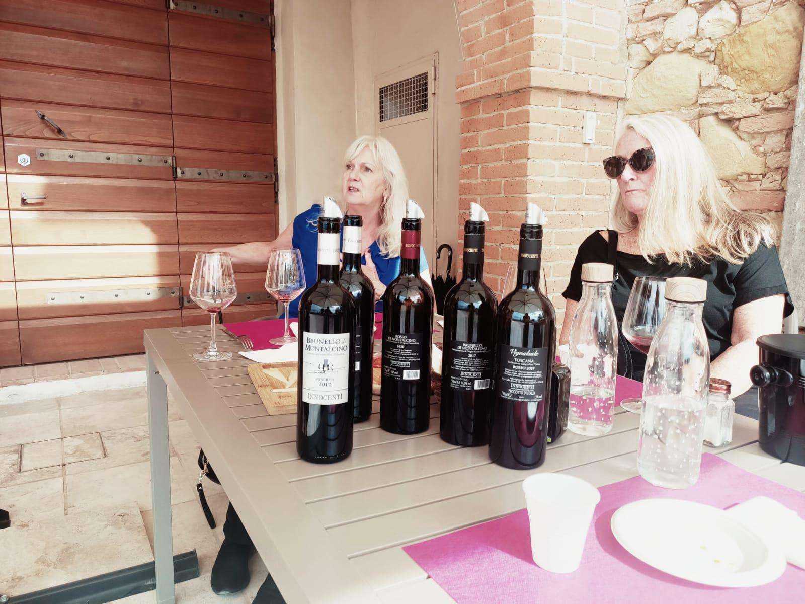 Florenz, Montalcino, Montepulciano und Val dOrcia mit Mittagessen - Hizvo