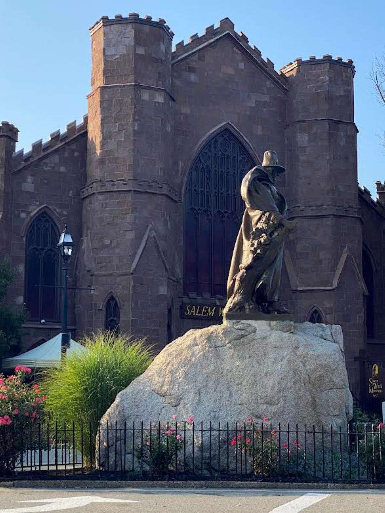 Salem, Tour de las Brujas de Salem - Hizvo