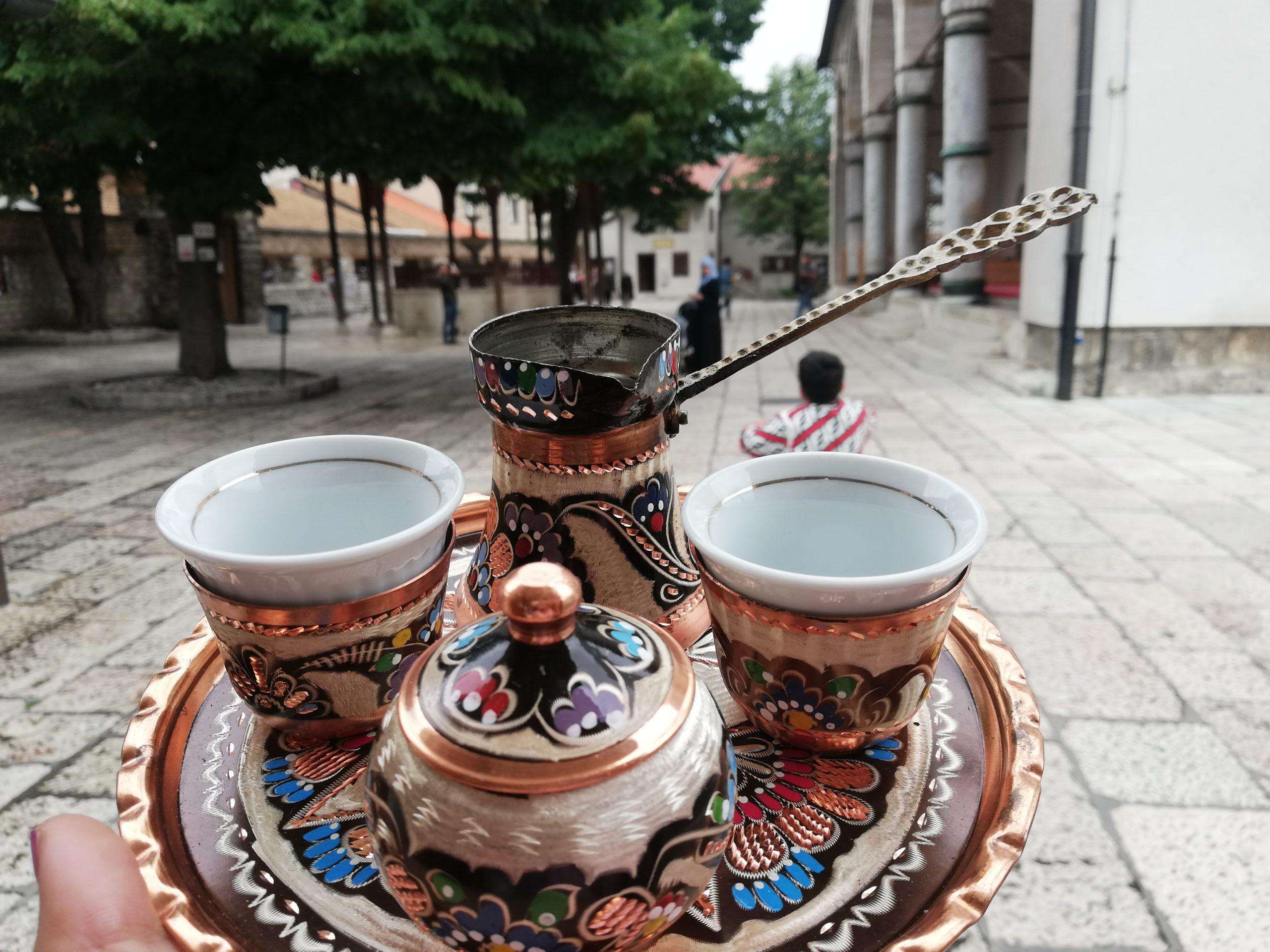 サラエボ、食品と工芸品ツアー - Hizvo