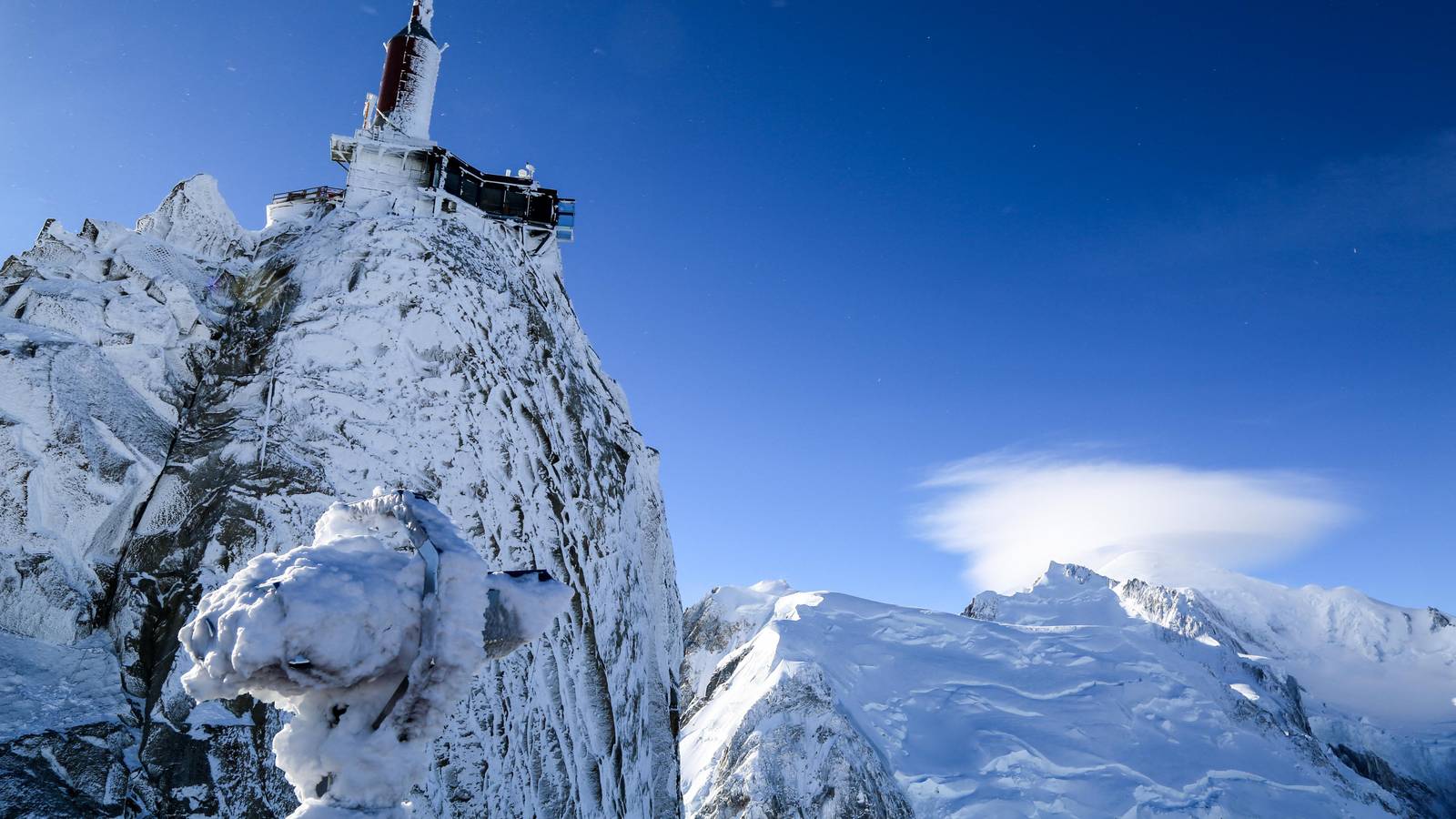 Chamonix and Paragliding Tour
