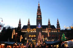Rathaus at dusk, Rathausplatz