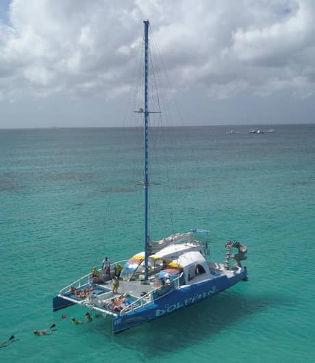Crucero en catamarán frente a Palm Beach, Aruba