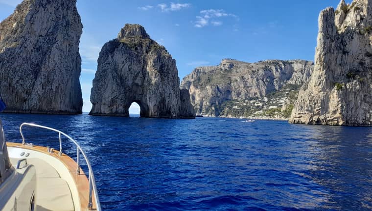 Tour in barca a Capri in piccolo gruppo da Salerno