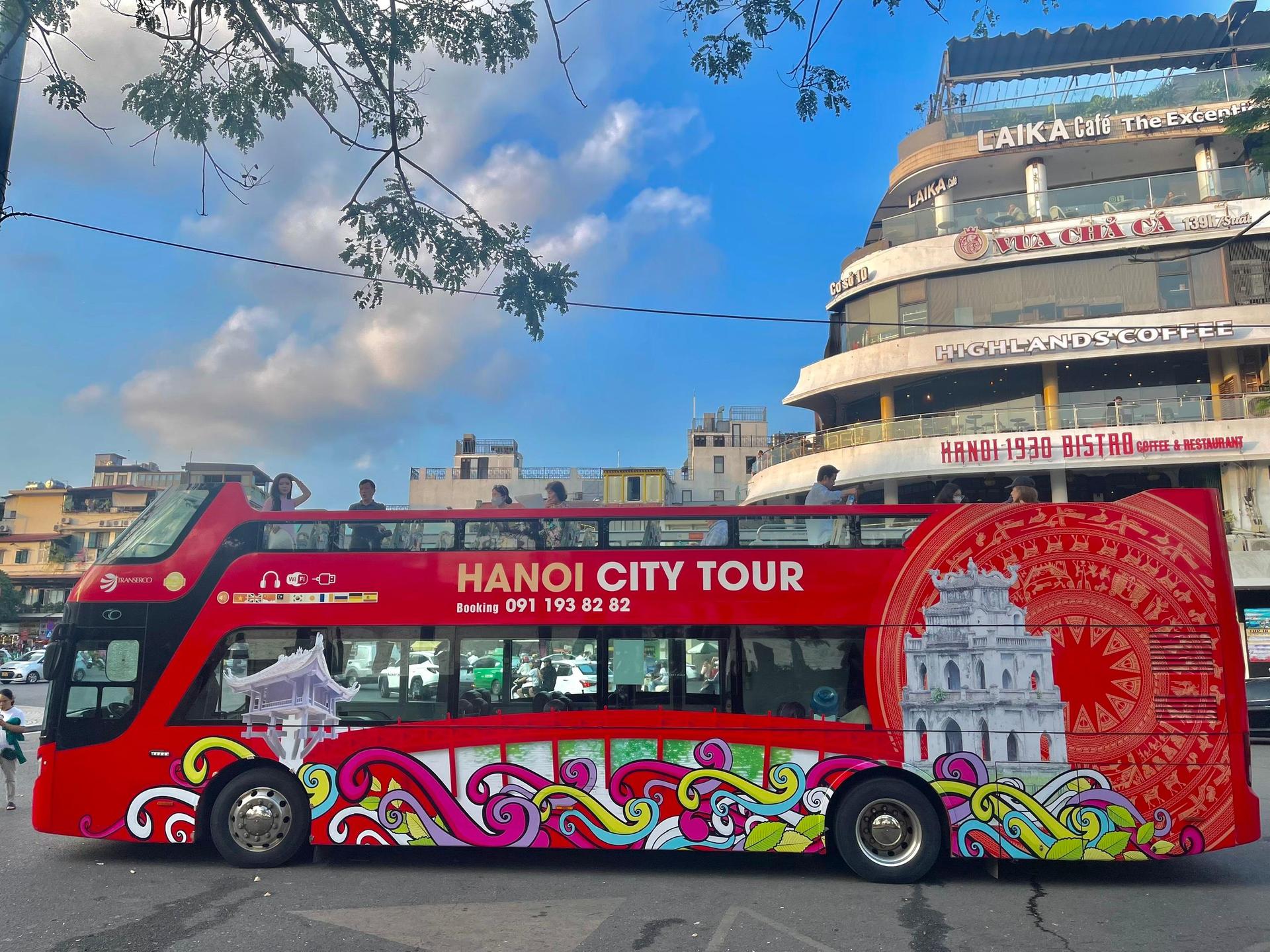 Hanoi: City Sightseeing Hop-On Hop-Off Bus Tour - Thumbnail 4