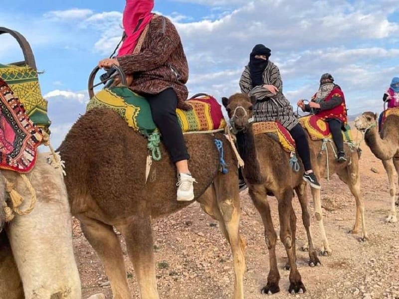 Agafay : Demi-journée de balade à dos de chameau et de quad dans le désert rocailleux avec déjeuner - Photo 2