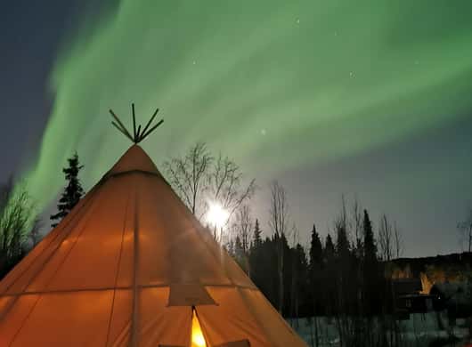 Sami BBQ northern lights