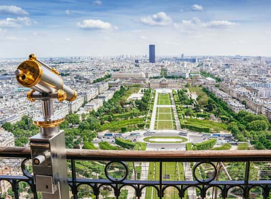 Eiffeltoren bij nacht