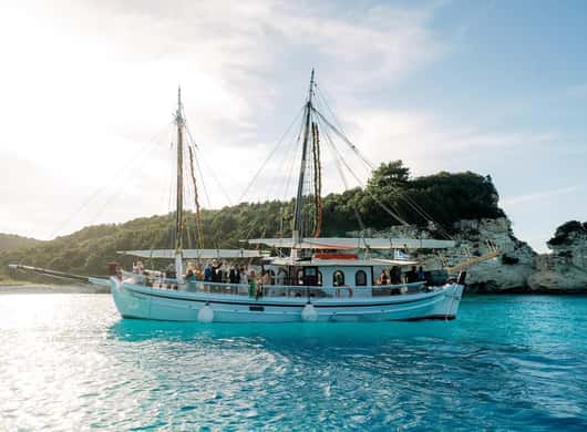 Corfu kust vanaf zee