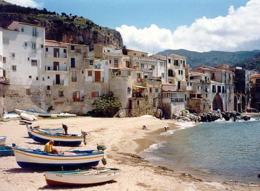 Gouden mozaïeken in de kathedraal van Monreale