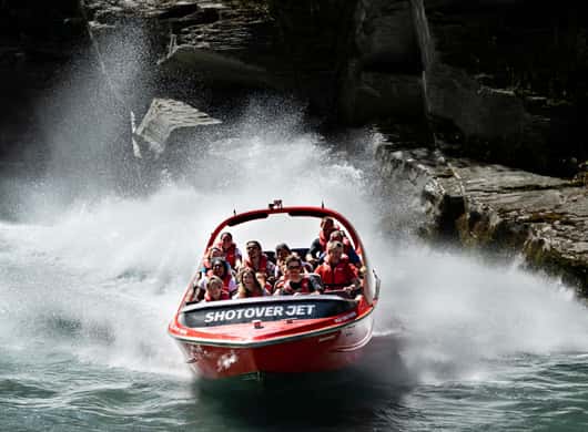 Canyon jet boat