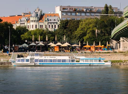 Bratislava skyline boot