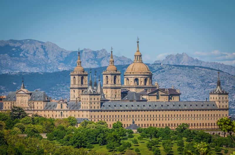 エル・エスコリアル宮殿 ガイドブック2冊 エル・エスコリアル宮殿 ガイドブック2冊