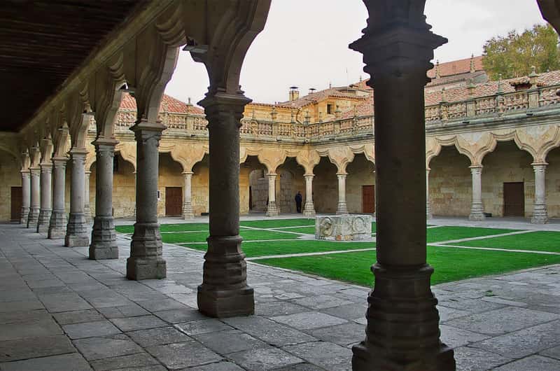 サンエステバン修道院 チケット＆ツアー | ゲットユアガイド