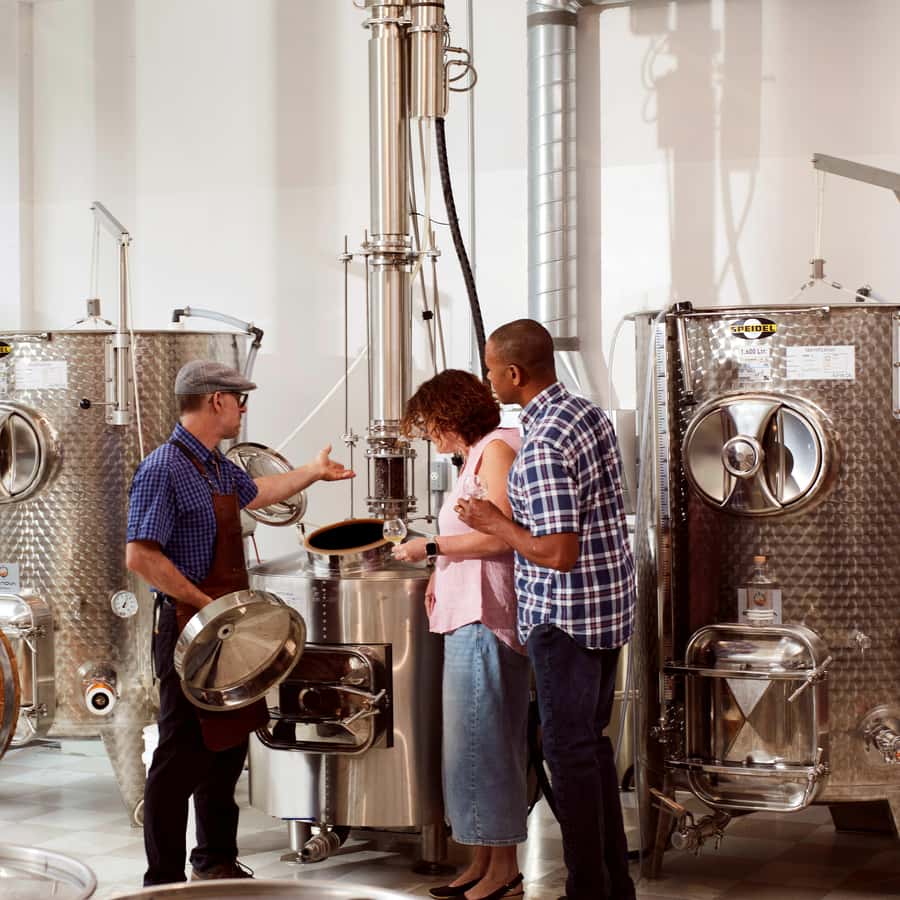 魁北克市：蜂蜜和酿酒厂品尝之旅| GetYourGuide, image size:900x900