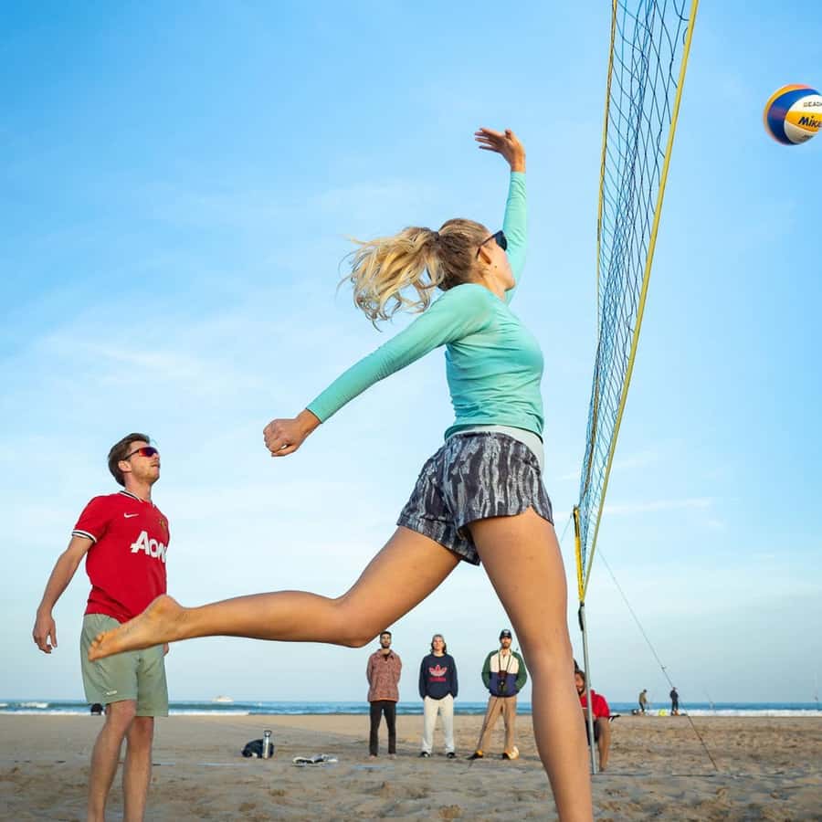 バレンシア：ビーチバレー | GetYourGuide