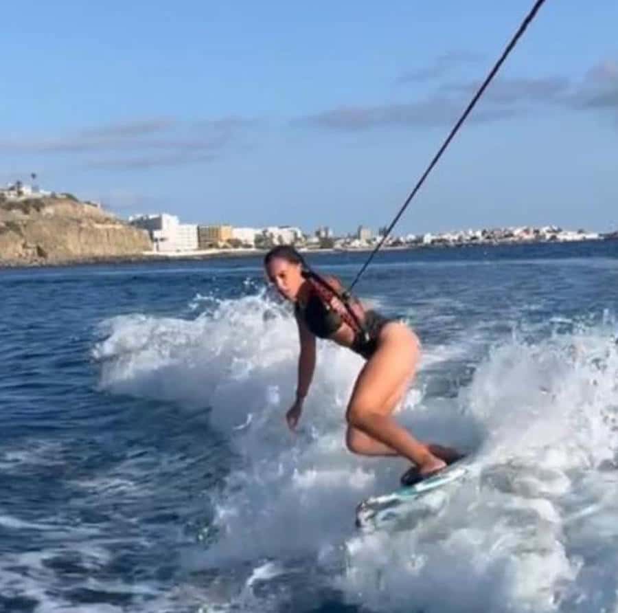 ランサローテ島でのウェイクボード | GetYourGuide