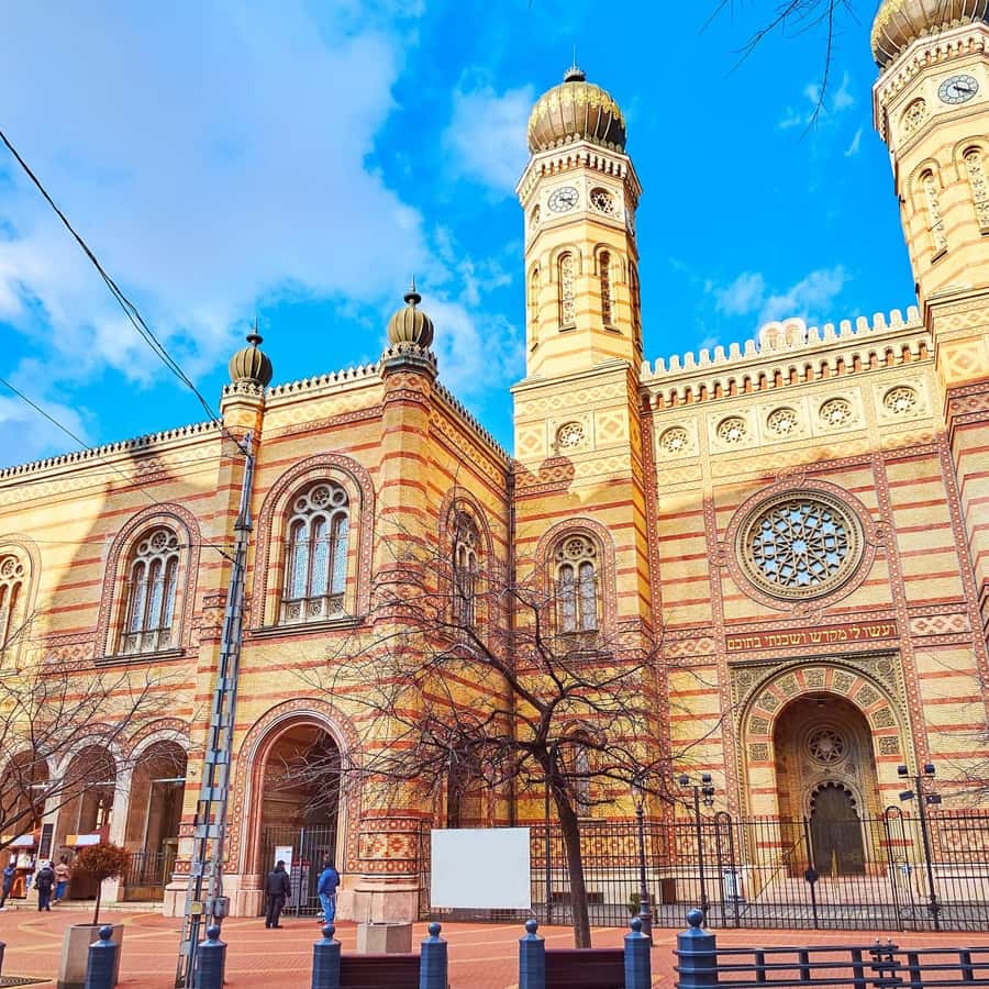 免排隊參觀布達佩斯多哈尼街猶太會堂私人行程| GetYourGuide