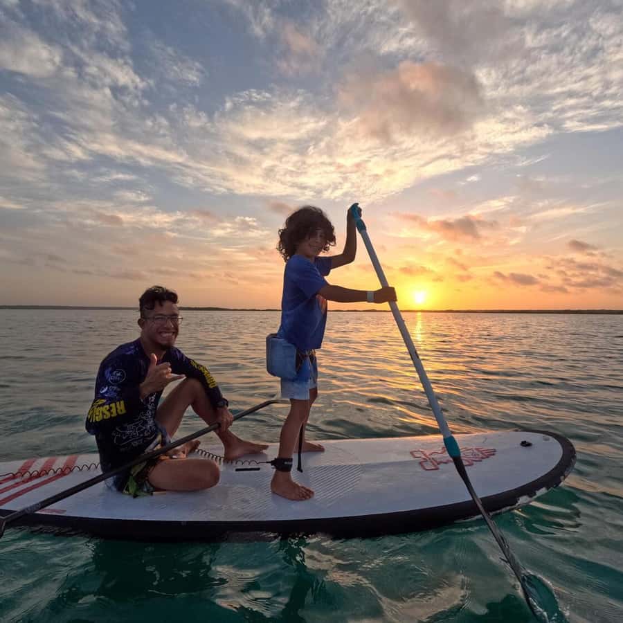 バカラル：パドルボード（SUP）で日の出観賞（水上ブレックファストと