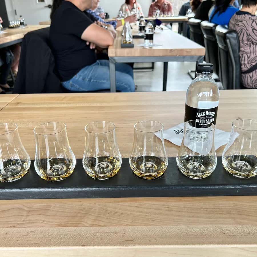 내슈빌 시음과 함께하는 잭 다니엘 증류소 당일 여행 | GetYourGuide, image size:900x900