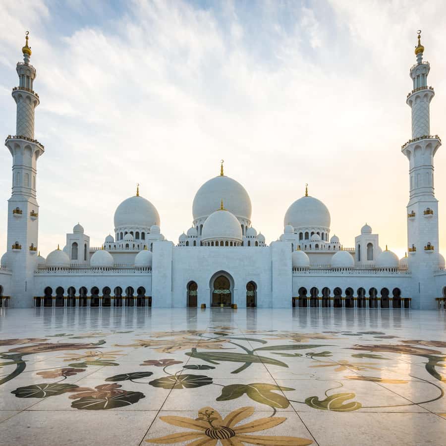 아부다비 탐험: 두바이에서 출발하는 2일 문화 여행 | GetYourGuide