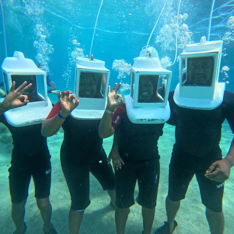 パラリムニ：水中ヘルメット体験をお楽しみください | GetYourGuide