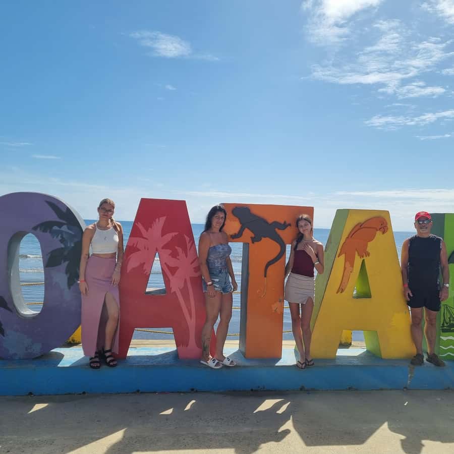 罗阿坦快速无压力之旅| GetYourGuide, image size:900x900