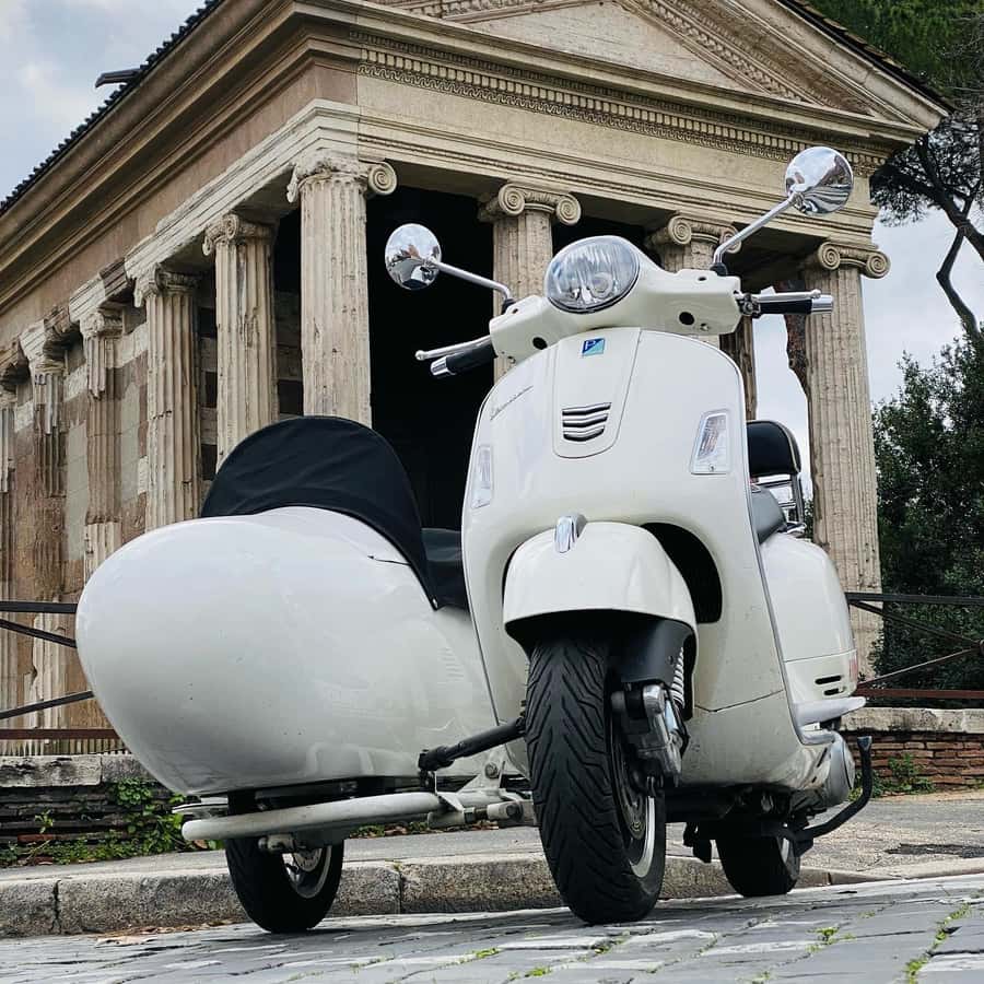 カプチーノ付き午前のベスパ サイドカー ツアー | GetYourGuide