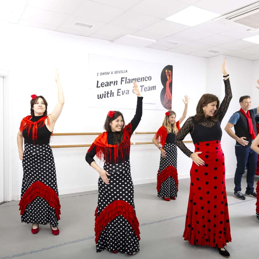 セビリアフラメンコ舞踊クラス（オプション衣装付 | GetYourGuide