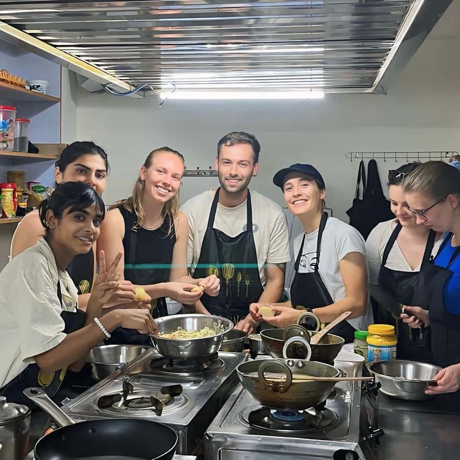 Burgushi fra Cowfish - Raleigh, NC : r/sushi, image size:900x900