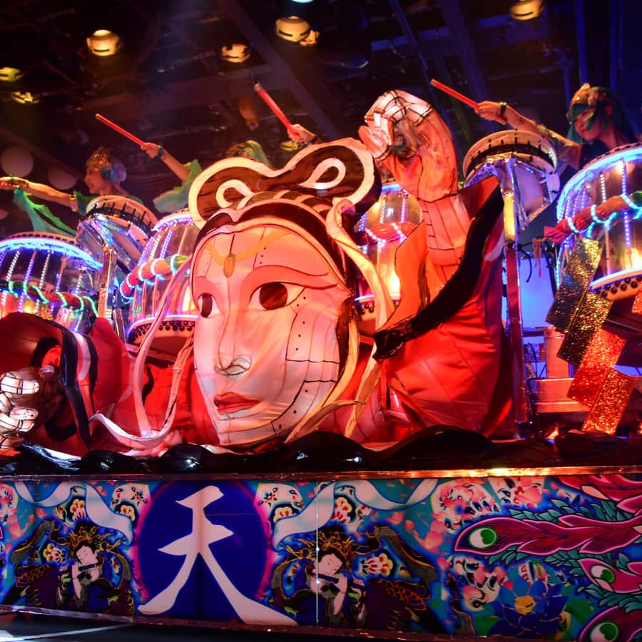 Tokyo: Legendary Light and Sound Show with Meal and Drinks