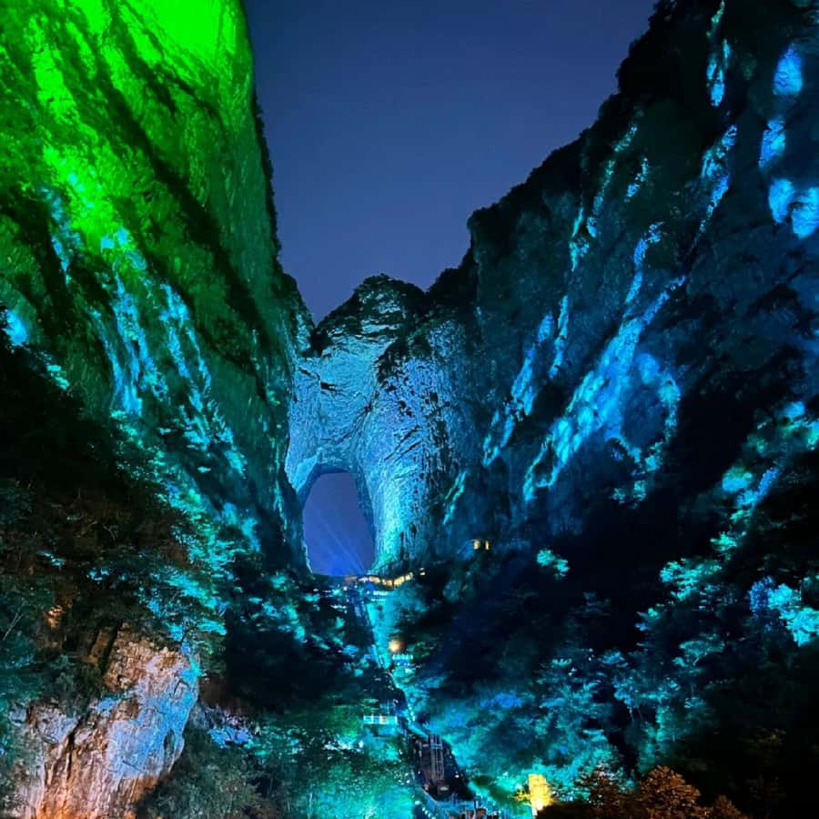 Night Tour to Tianmen Mountain :Skywalk & City Lights | GetYourGuide