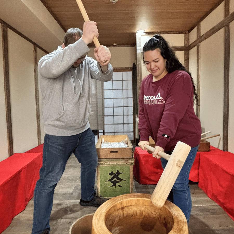 大阪伝統の餅つき体験（試食付き | GetYourGuide