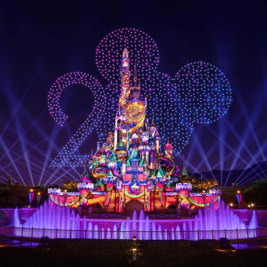 香港迪士尼乐园：畅玩两日无间断门票| GetYourGuide