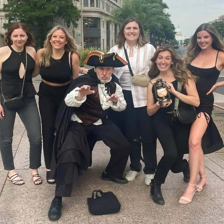 Excursões mal-assombradas pela Boston subterrânea: lápides e pólvora |  GetYourGuide, image size:900x900