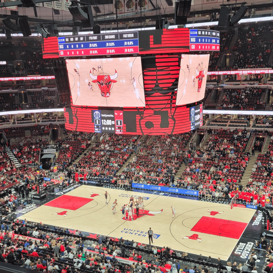 Chicago: Chicago Bulls Basketball Game Ticket | GetYourGuide, image size:900x900